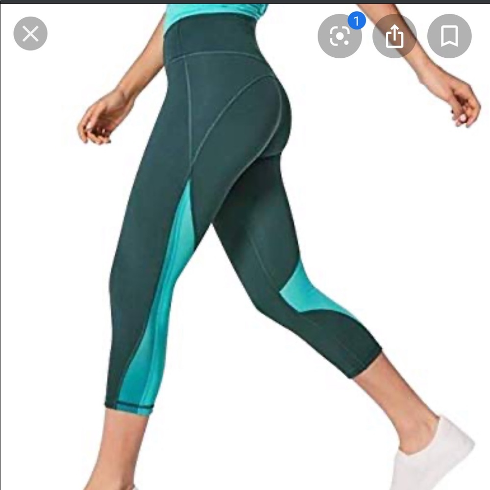 Lululemon Mix and Mesh Crop